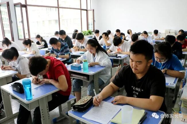 兰州初三复读学校，实现理想高中的通行证！